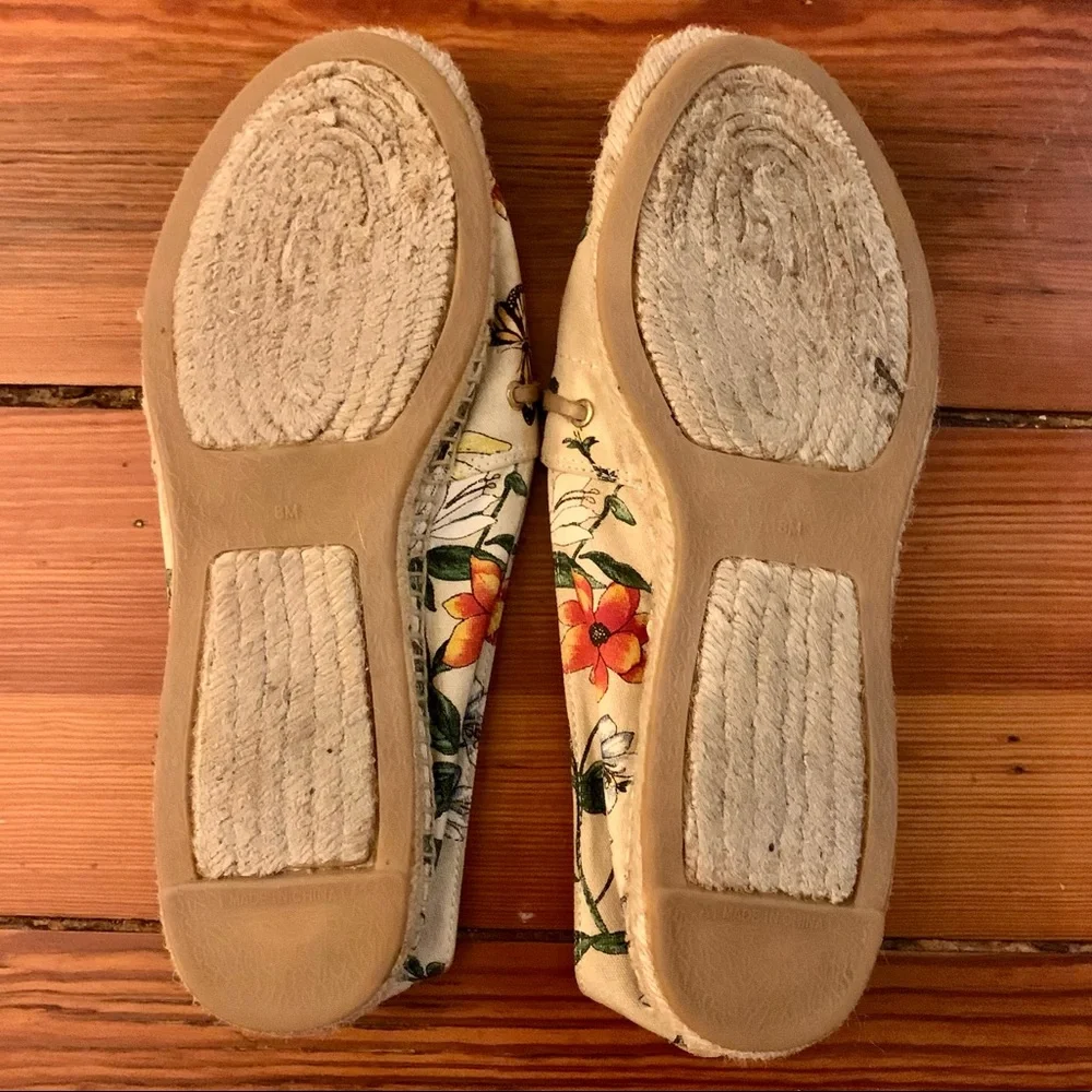 Floral Canvas Espadrille Slip-On Shoes - Beige